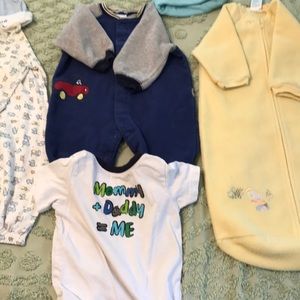 Lot of 0-9 months Baby Clothes 13 Pieces